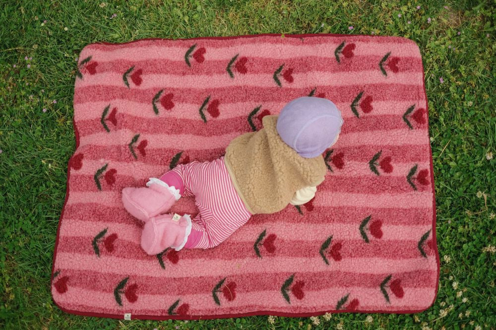 Alwero pledd i tovet ull, Cherry Pattern