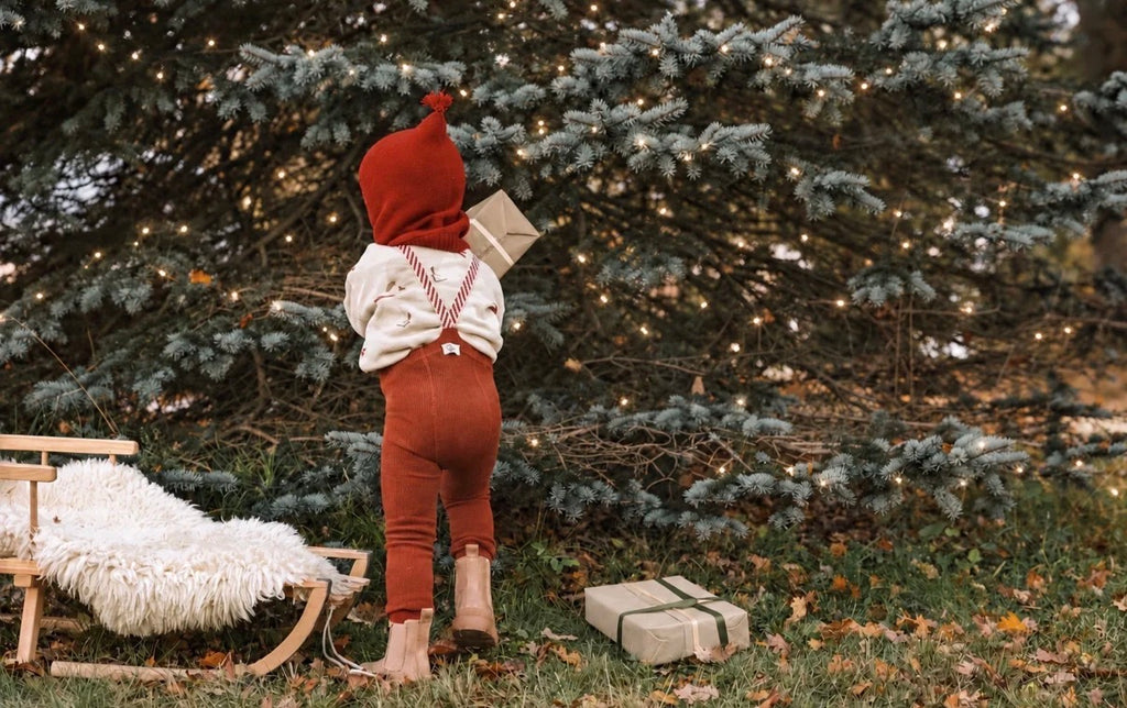 Footed Christmas Patterned - Cinnamon