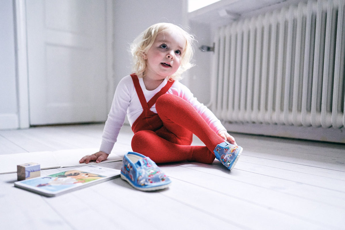 Footed Cotton Tights - Love Red